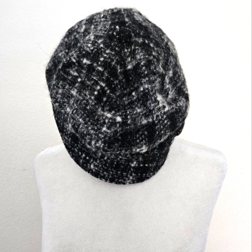 Firenze Made in Italy men's Wool Black Gray Chic Casual Hat.